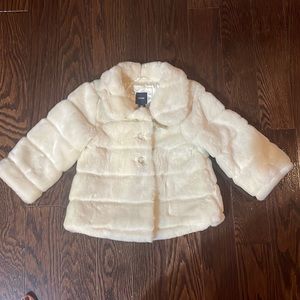 babyGap NWT ivory faux fur coat - 3T